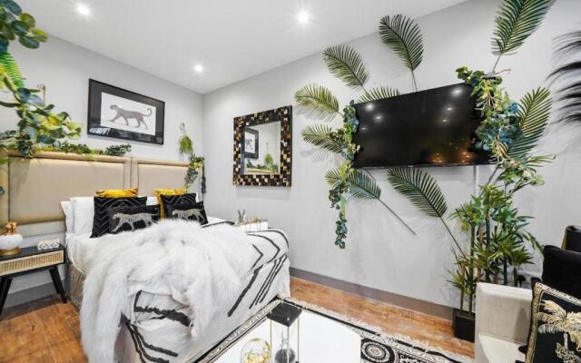 Luxury 1bed Studio Apt-city Centre-wifi-parking