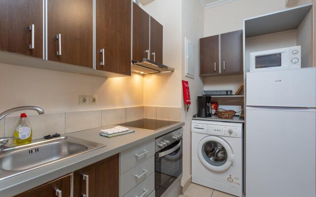 Foteini Apartment Walk to Beach Wifi Car Not Required - 2618