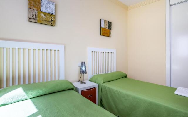 Charming Apartment on the Beach 329