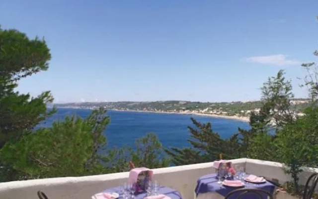 Majestic Luxury Hotel Spa & Beach