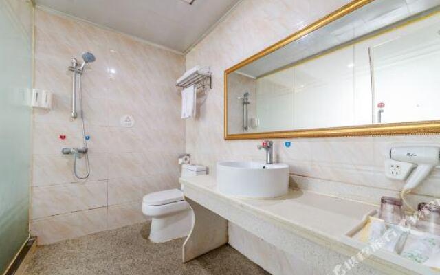 Yanjing Hotel