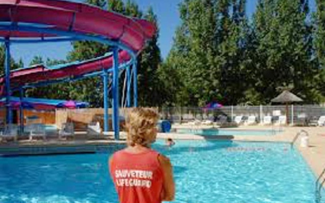 Bungalow With 2 Bedrooms in Saint-jean-de-monts, With Pool Access and