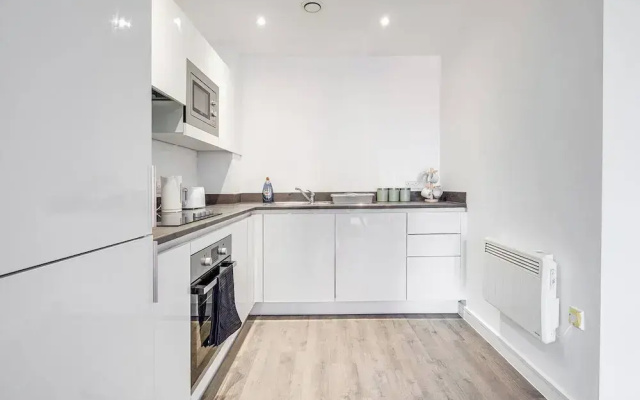 Charming Deritend Apartment With Full Access for Wheelchairs