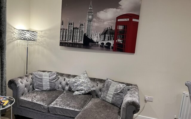 Inviting 2 Bedroom Apartment in Maidenhead