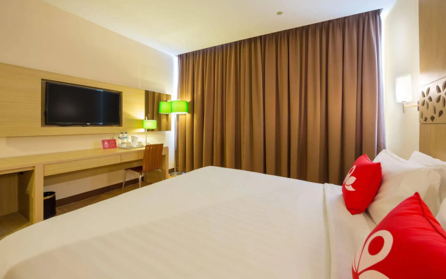 ZEN Rooms Kuta Tuban Suites