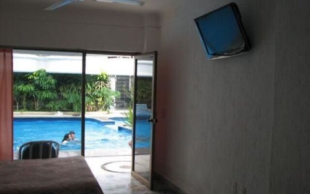 Hotel & Suites Plaza Manzanillo