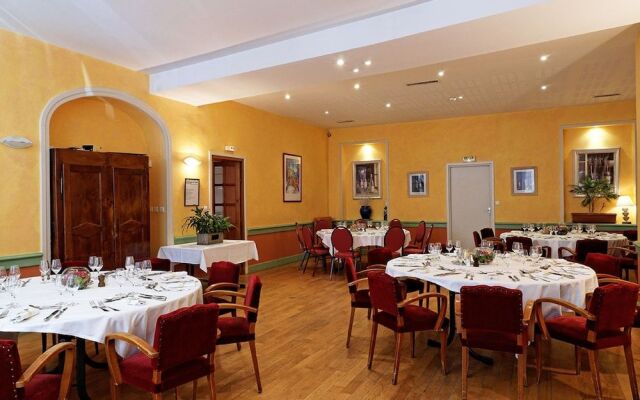 Logis Hôtel Restaurant La Tête Noire