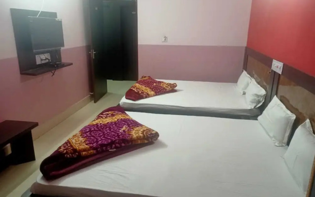 New Yatrik Hotel