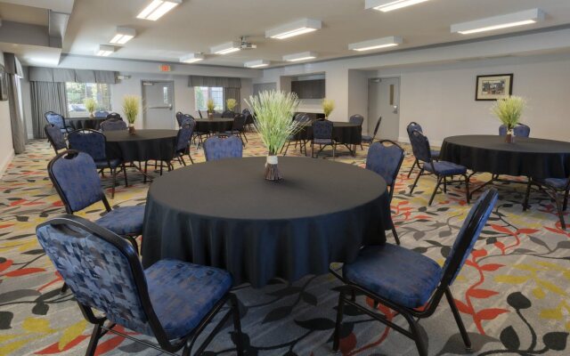 Candlewood Suites Rogers / Bentonville by IHG