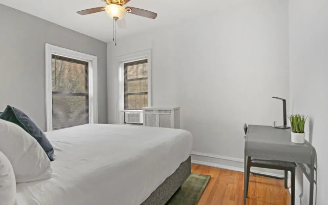Chicago Lifestyle 3BR Apt in Lake View
