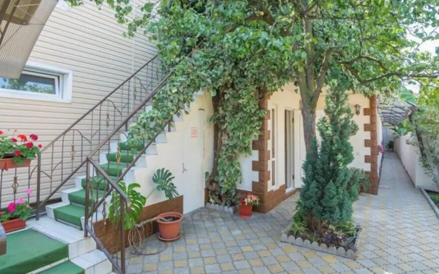 Zelenyy Ugolok Guest House