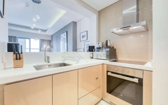 Maison Privee - Cool Dubai Apt next Burj Khalifa & Design District