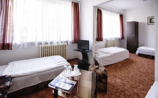Hotel Bobr