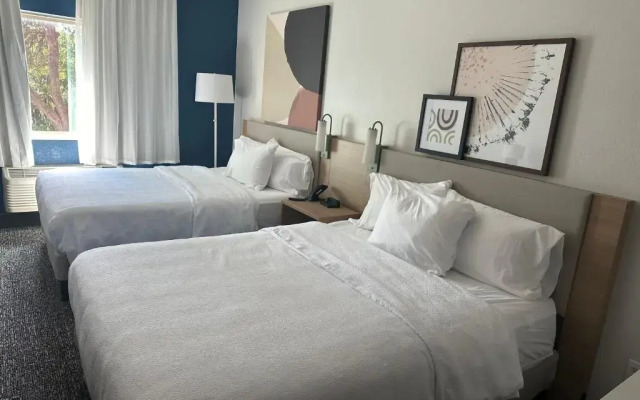 Spark by Hilton Round Rock