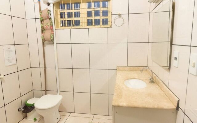 Catarino's Guest House Hospedaria - Hostel