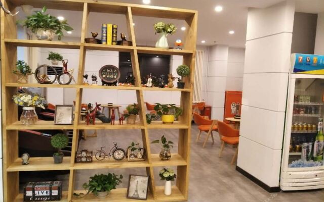 7 Days Premium (Peking Union Medical College Hospital Chaoyangmen Dongsi Subway Station)