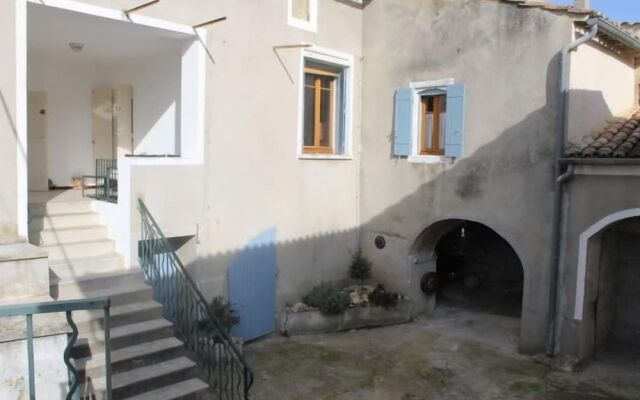 Maison de village Dolly house