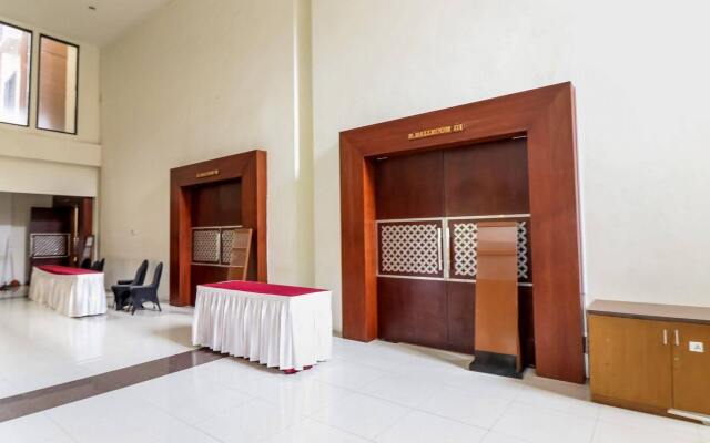 NIDA Rooms Colombo Komplek Karang Marang