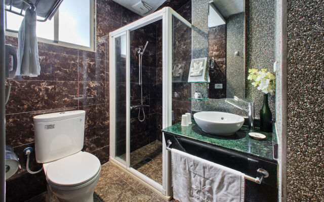 CHECK inn Express Taichung Fengchia