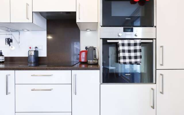 Modern 1 Bedroom Flat in Dalston