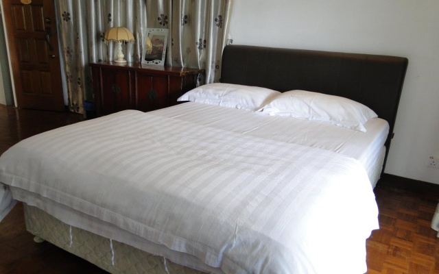 Qube Beach Resort – Guest Rooms – Tanjung Bungah