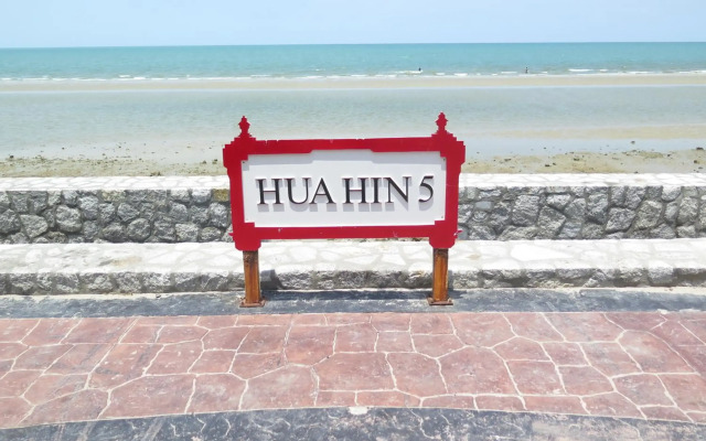 The Trust Huahin Condo Garden View by Dome