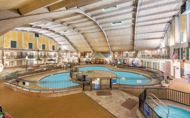 Howard Johnson Burlington