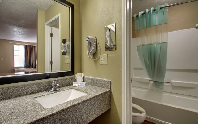Key West Inn Wetumpka