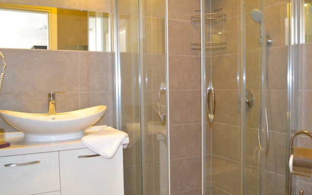 Sybelle Suites By Villa Safiya