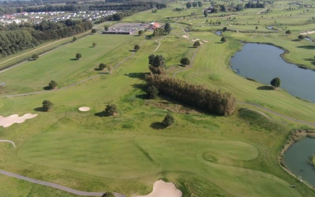 Holiday Home in Zeewolde With Jetty Next to Golf Course