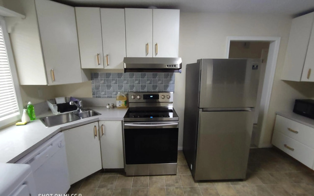 Home2Home Banff Trail Suite A