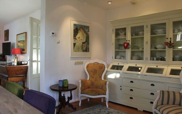 Holiday Home in Bergen With Garden, Terrace, Pond, Fireplace