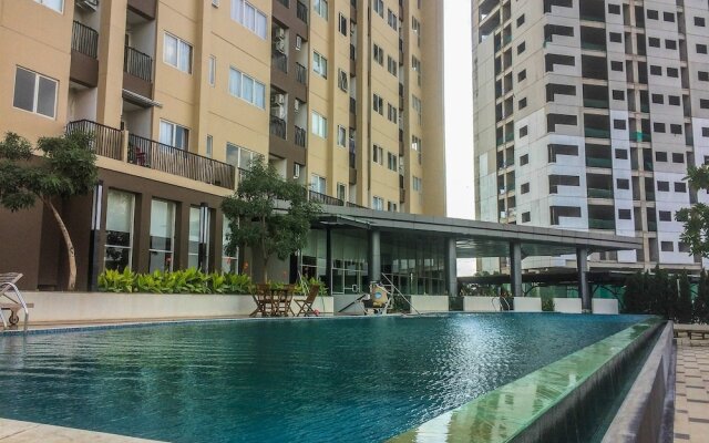 Comfortable 2BR @The Oasis Apartment By Travelio