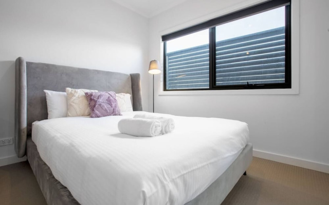 Stunning 3beds Near Knox Shopping Centro@wantirna