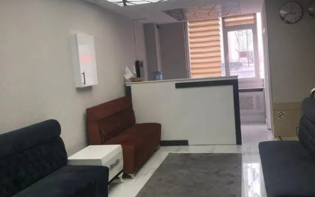Peracity Hotel