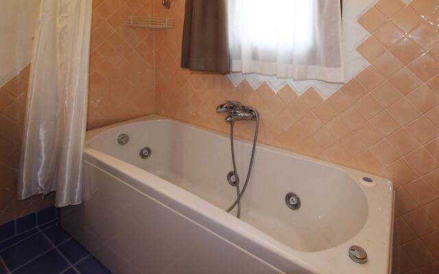 Holiday House, La Conia Cannigione