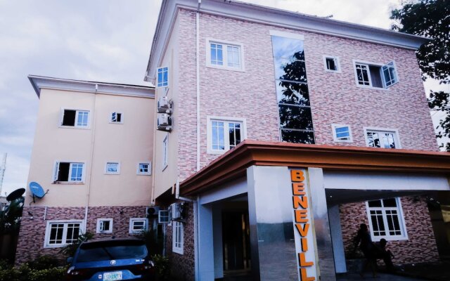 Beneville Hotel and Apartment