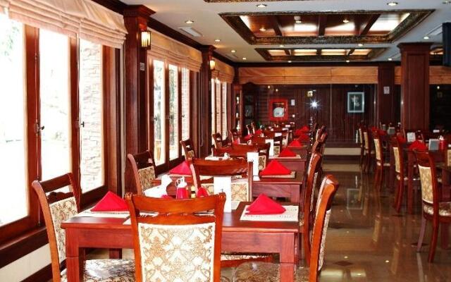 Leuxay Hotel