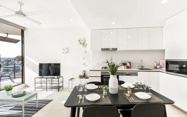 Laguna Apartment