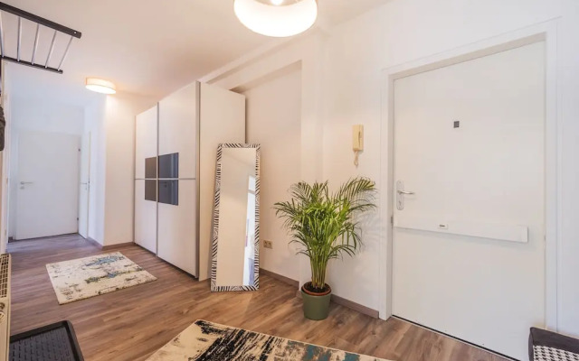 10Min Downtown 3 rooms Parking Metro100m