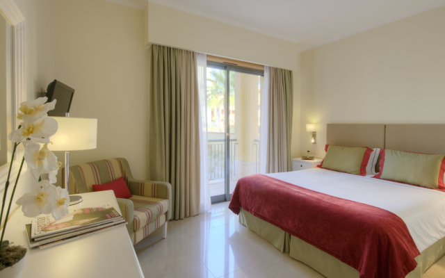 The Residences at Victoria	