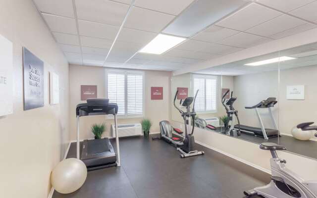 Hawthorn Suites by Wyndham Victorville