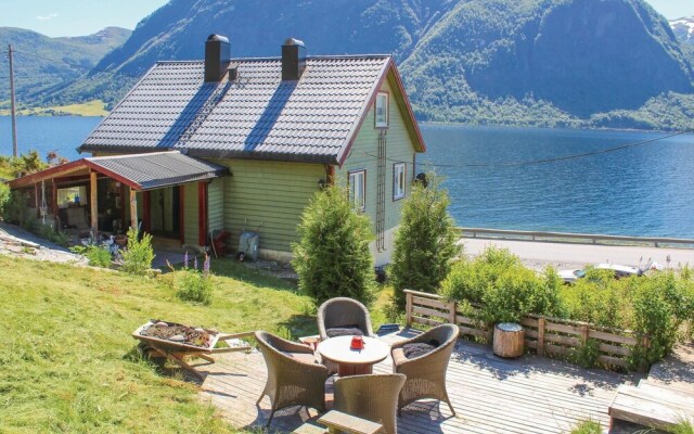 Amazing Home in Skei i Jølster With 4 Bedrooms