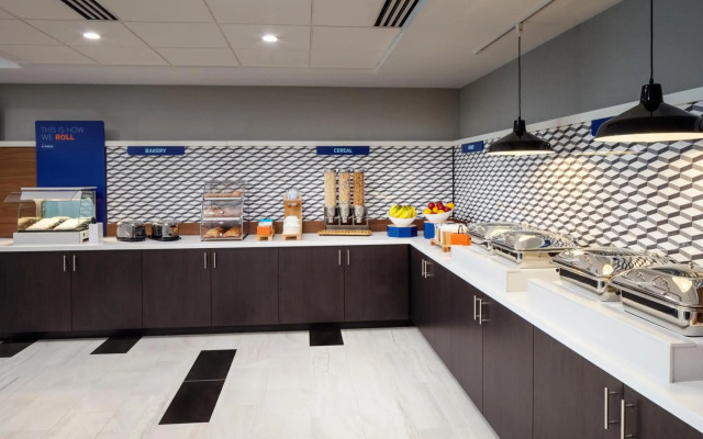 Holiday Inn Express Washington DC Downtown by IHG