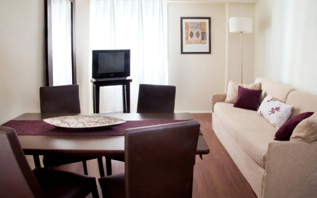 Sarmiento Suites Aparthotel
