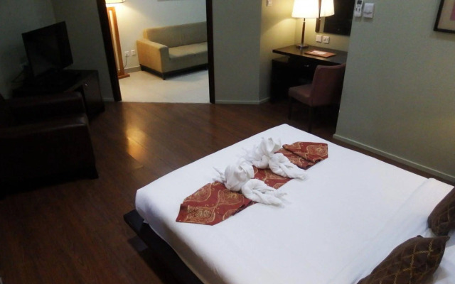 Tanza Oasis Hotel and Resort