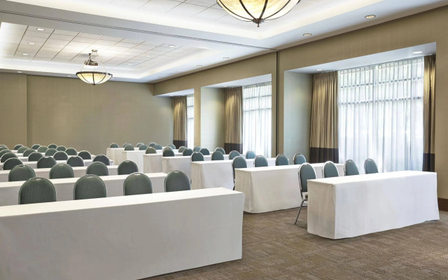 Grand Park Hotel Vancouver Airport, Ascend Hotel Collection