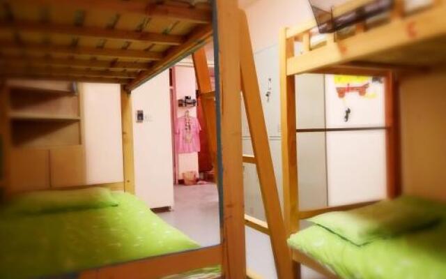 A Jin Er International Youth Hostel