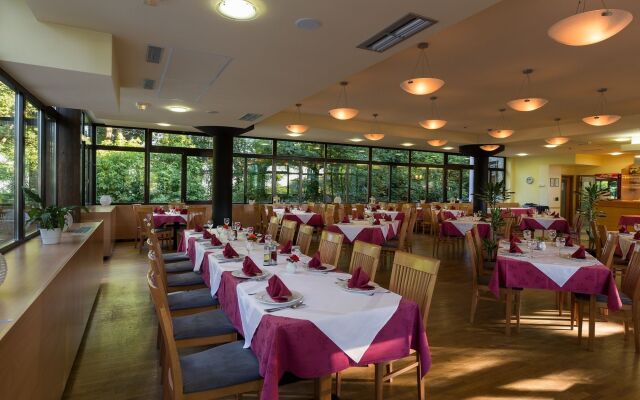 Hotel Tomislavov Dom