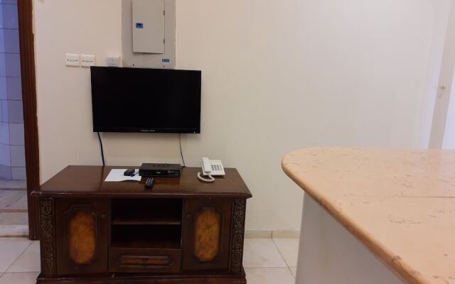 OYO 541 The Mar Furnished Apartments